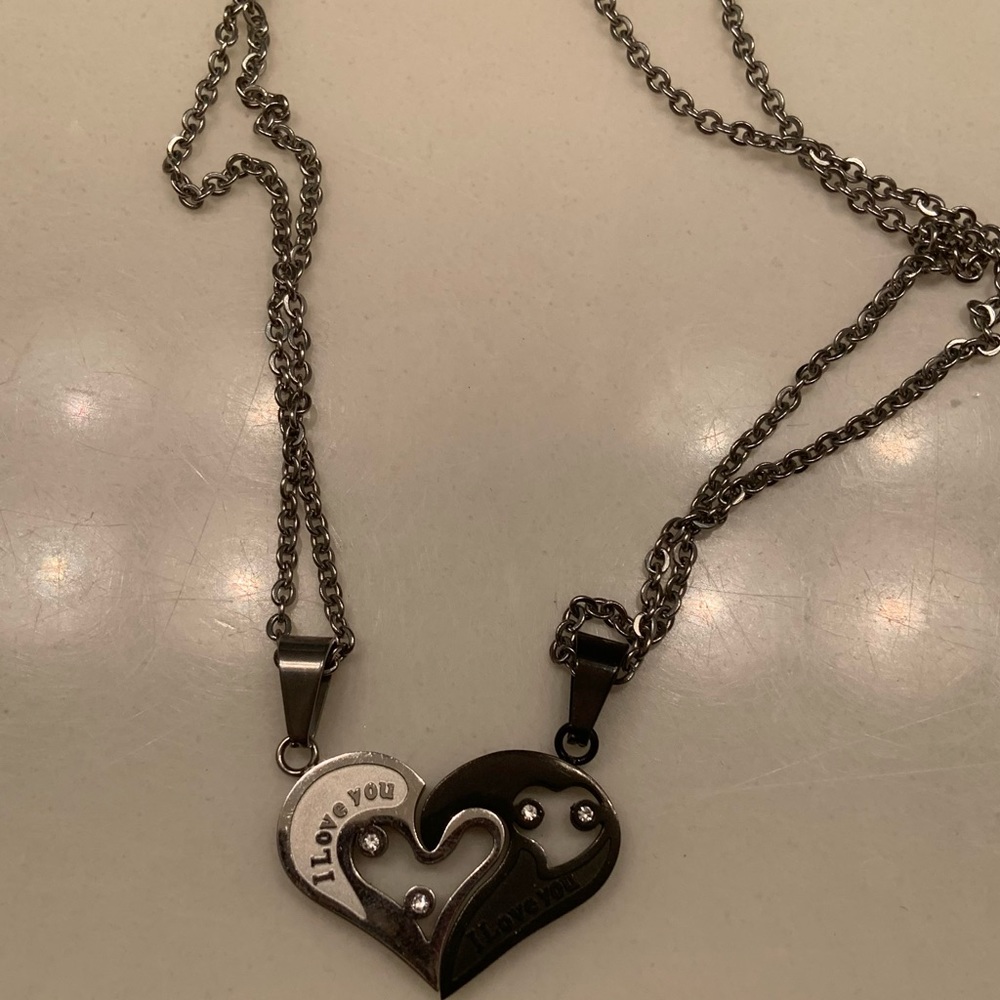 Necklace - Picture 2 of 3
